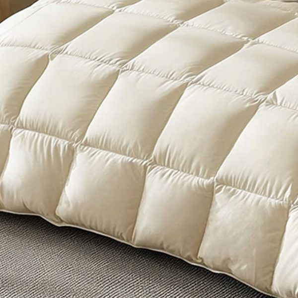 Cozy Grid Goose Down Comforter - Image 2